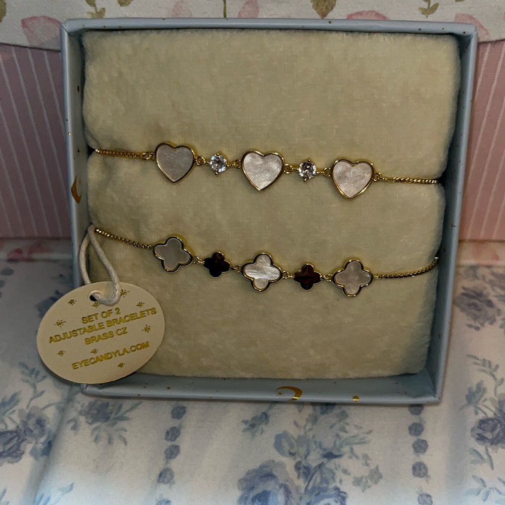 Set of 2 adjustable bracelets
